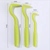 Dog pet supplies, plastic flea tools for dogs, wholesale cleaning shavers, tick sets, cross-border cat supplies Application Scenario